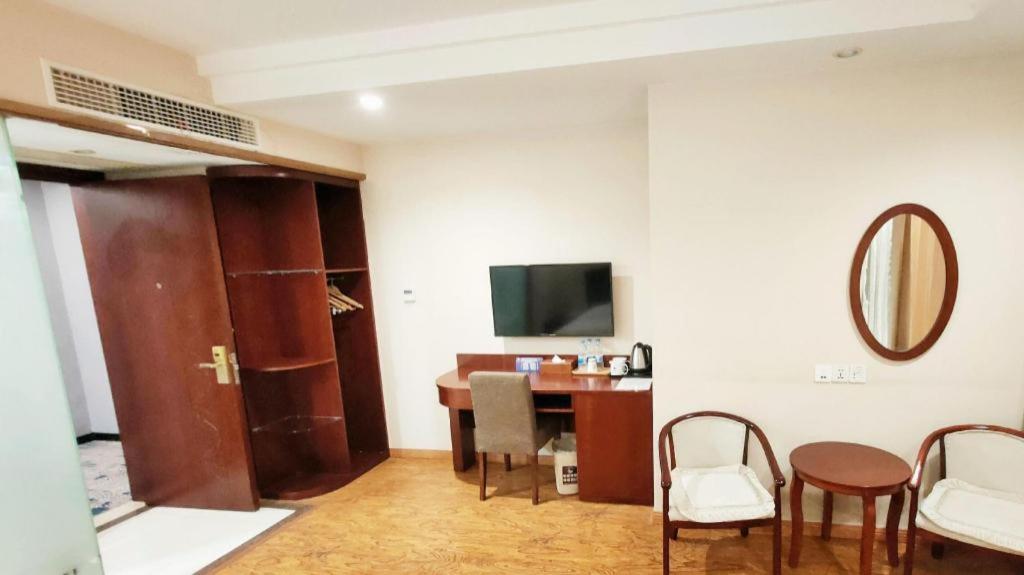 Greentree Minhang District Xinzhuang Town Chunshen Road Metro Station Express Hotel
