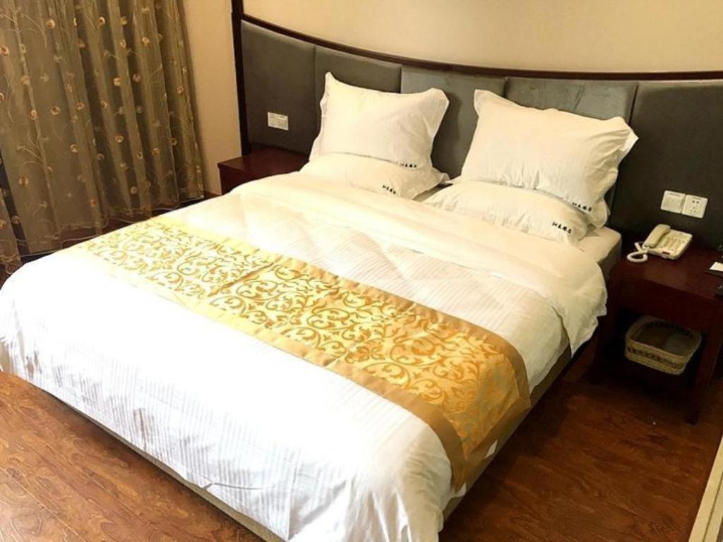 Hotel Greentree Minhang District Xinzhuang Town Chunshen Road Metro Station Express